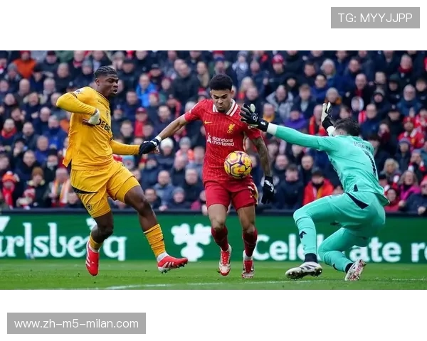 前锋点球冷静命中带队进入决赛圈成为头条新闻 前锋点球冷静命中带队进入决赛圈成为头条新闻