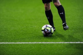 -西甲赛季中球员体能衰减及其恢复干预效果研究，西甲球员场均跑动距离