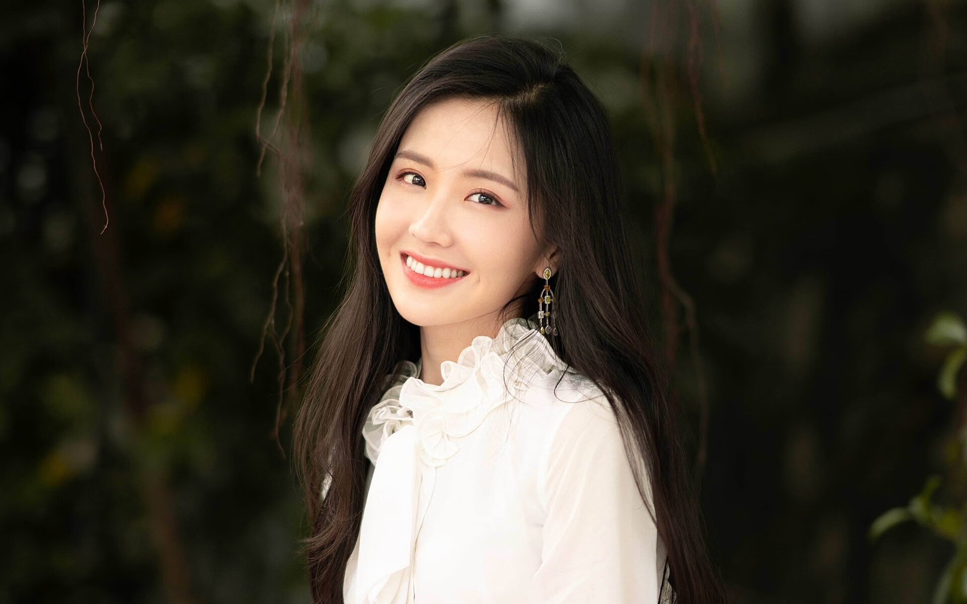 “曼城阵容豪华，誓言捍卫欧冠荣耀”